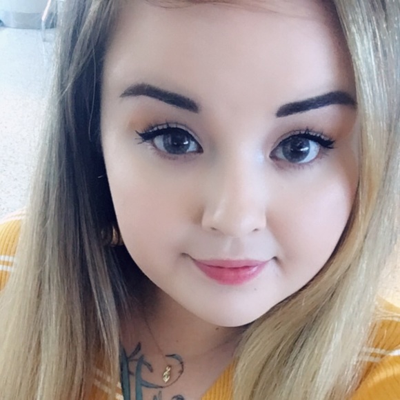 Meet your Posher, Samantha - Picture 1 of 1